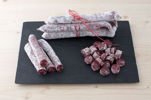 Fagot de petites saucisses sèches